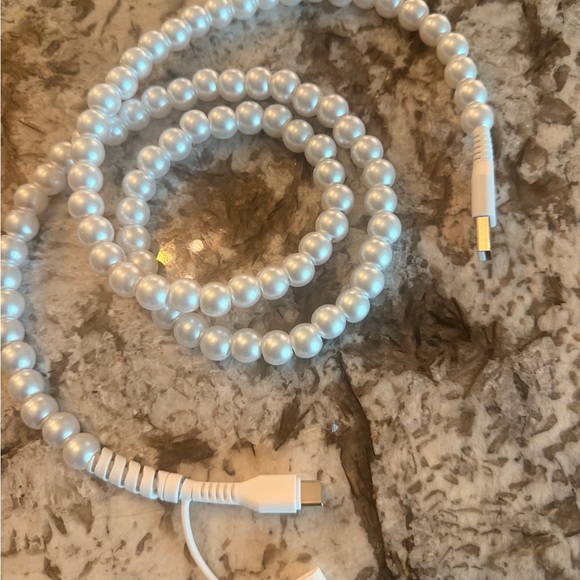 Pearl Beaded Charging Cable - Picture 3 of 3